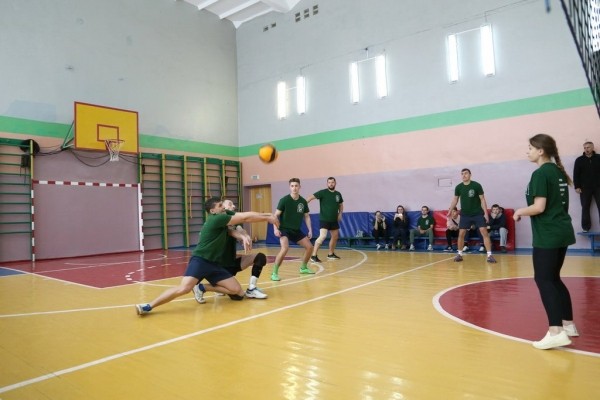 Состоялся 7-й волейбольный турнир среди молодежных православных братств Брестской епархии Состоялся 7-й волейбольный турнир среди молодежных православных братств Брестской епархии