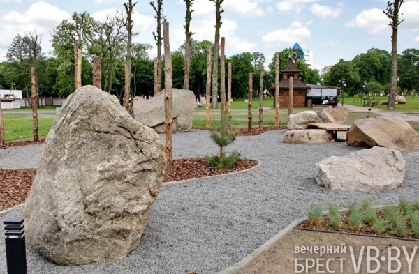 Прогулка по Набережной Бреста. Фоторепортаж