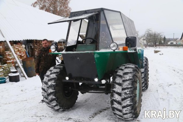 Белорус собрал самодельный вездеход «Бегемот» Белорус собрал самодельный вездеход «Бегемот»