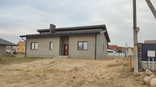 «Когда разбирали сруб, нашли записку из 1951 года». Белорусы показали, какие дома они построили в кризис «Когда разбирали сруб, нашли записку из 1951 года». Белорусы показали, какие дома они построили в кризис