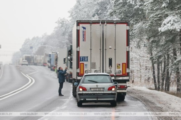 Шулейко прокомментировал ситуацию с очередями фур на границе под Брестом