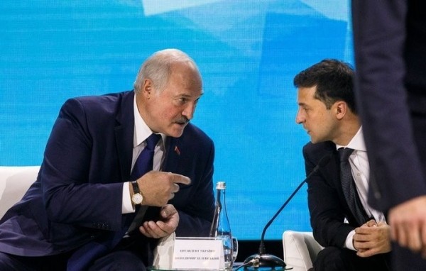 Зеленский поговорил с Лукашенко