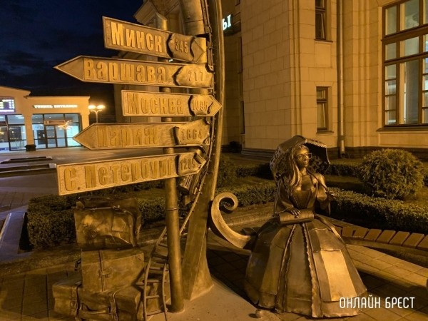 С какого возраста ребенок может путешествовать без сопровождения взрослых?