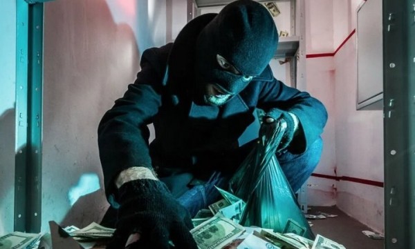 В этой стране так уходили от налички, что преступники перестали грабить банки