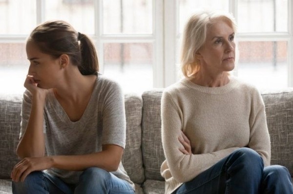 Мама лучше знает! 5 фраз-манипуляций, которые используют родители