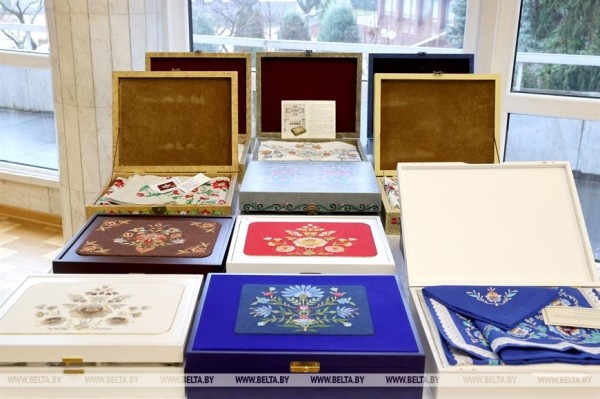 Выставка уникальных изделий «Белхудожпромыслы» прошла в Бресте Выставка уникальных изделий «Белхудожпромыслы» прошла в Бресте
