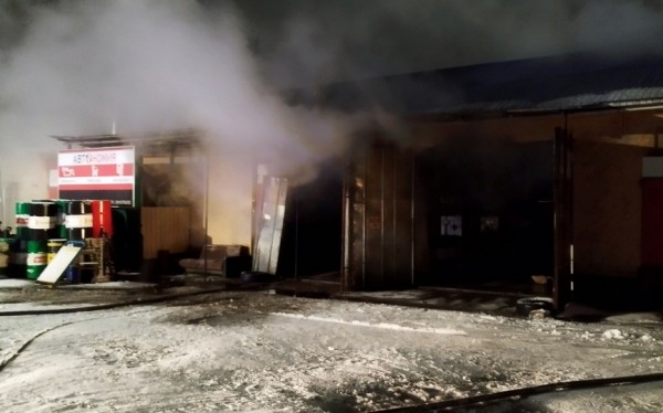 Гаражный бокс загорелся в Барановичах Гаражный бокс загорелся в Барановичах