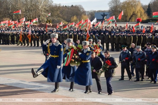 Митингом и автопробегом отметили в Бресте День защитников Отечества