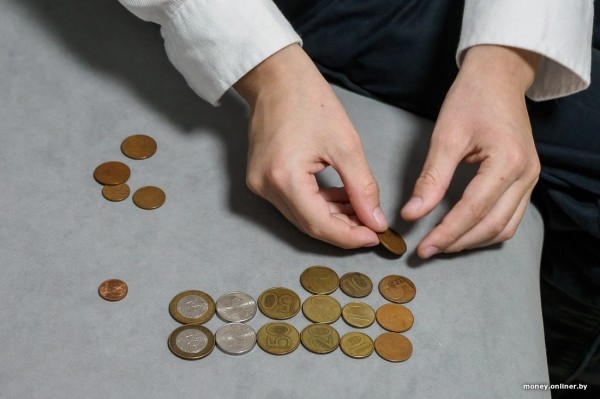 «Оценка может стоить 3 рубля». С какого возраста и сколько денег давать ребенку — опыт родителей и советы психолога «Оценка может стоить 3 рубля». С какого возраста и сколько денег давать ребенку — опыт родителей и советы психолога