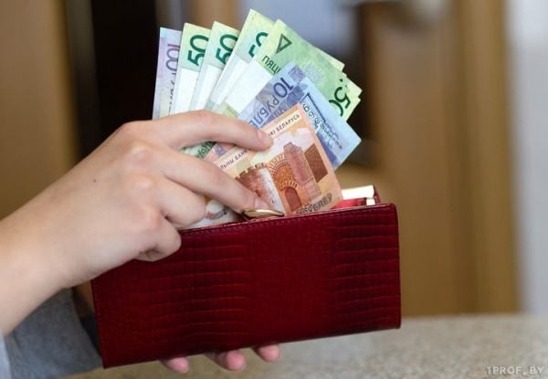 Работникам фирмы в Ивацевичском районе выплатили долг по зарплате после вмешательства прокуратуры Работникам фирмы в Ивацевичском районе выплатили долг по зарплате после вмешательства прокуратуры