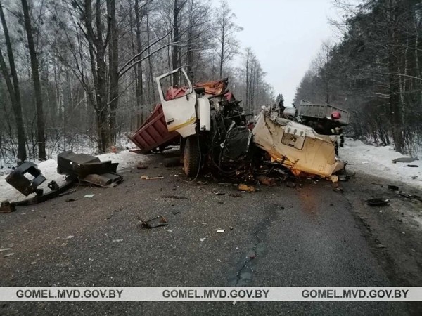 Жена и дочь погибшего водителя отсудили у его работодателя моральный вред. Не согласились с суммой и снова пошли в суд