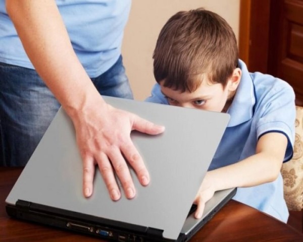 В Беларуси хотят ввести госконтроль за пребыванием детей в Интернете