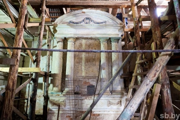 Реставрация каплицы святого Казимира в Ружанах