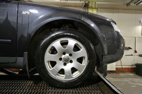 «Когда-то заплатил за машину 8 100 евро, а ей и сносу нет!». Белорус решился показать «живую» Audi A4 (B6) 1.9 TDI