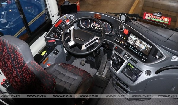 В Пинском автобусном парке появился пассажирский автобус марки Zhongtong-6127 китайского производства