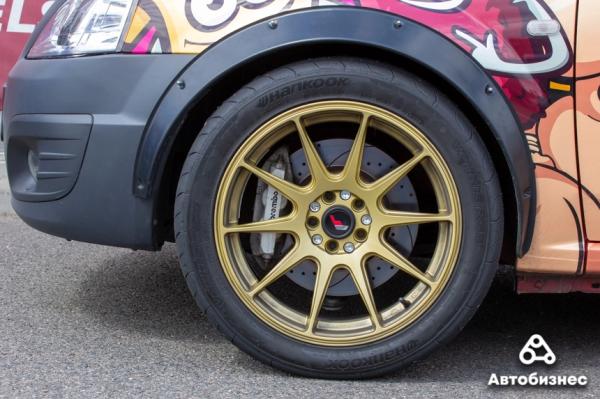 Белорусы «случайно» собрали самый быстрый Largus в мире