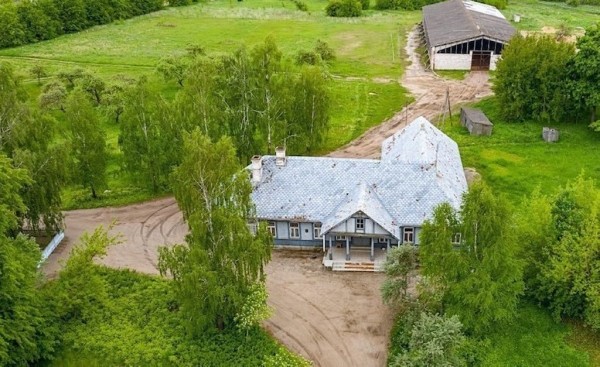 Панский дом за 37 рублей вызвал ажиотаж на аукционе. Никогда не угадаете, во сколько раз выросла цена