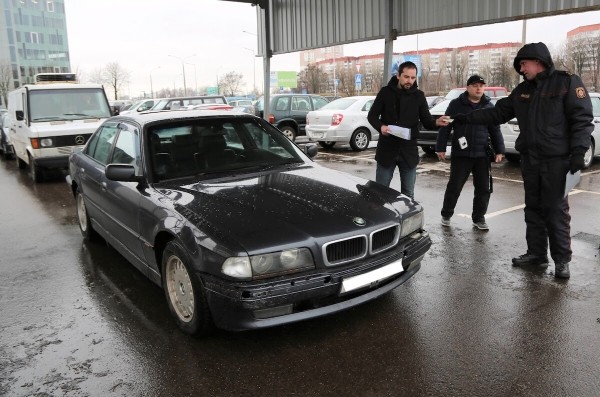 «Решил продать машину, а у неё нашёлся двойник». Белорус три года ездил на Lexus LX, не подозревая об автомобиле-клоне «Решил продать машину, а у неё нашёлся двойник». Белорус три года ездил на Lexus LX, не подозревая об автомобиле-клоне