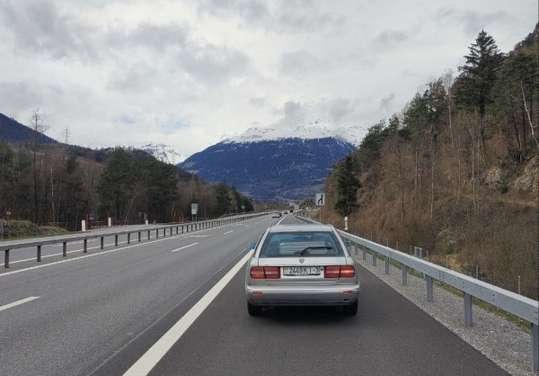 «На подготовку машины ушло почти 5 тысяч рублей». Семья из Беларуси рискнула поехать в Италию на стареньком автомобиле «На подготовку машины ушло почти 5 тысяч рублей». Семья из Беларуси рискнула поехать в Италию на стареньком автомобиле