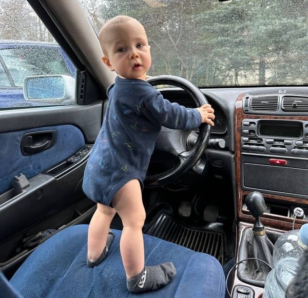 «На подготовку машины ушло почти 5 тысяч рублей». Семья из Беларуси рискнула поехать в Италию на стареньком автомобиле «На подготовку машины ушло почти 5 тысяч рублей». Семья из Беларуси рискнула поехать в Италию на стареньком автомобиле