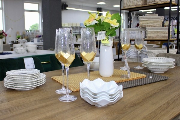 Обзор выгодных предложений в салонах мебели и декора AksHome: актуальная садовая мебель. Скидки и Новинки!