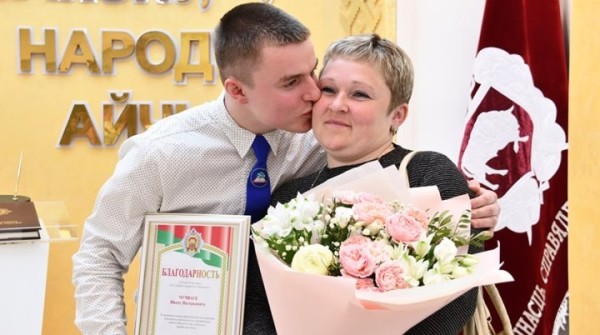 В Беларуси подросток помог задержать педофила В Беларуси подросток помог задержать педофила