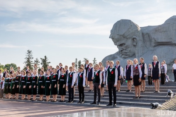 Проект «Поезд Памяти» торжественно стартовал в Брестской крепости Проект «Поезд Памяти» торжественно стартовал в Брестской крепости