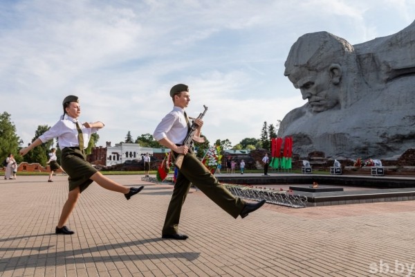 Проект «Поезд Памяти» торжественно стартовал в Брестской крепости Проект «Поезд Памяти» торжественно стартовал в Брестской крепости