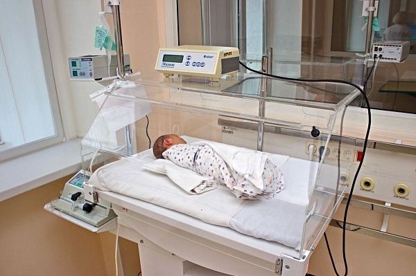 В областном родильном доме в Бресте появились ультрасовременные столы-трансформеры