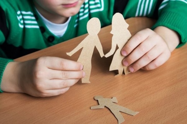 Белоруса лишили родительских прав в отношении 17-летнего сына Белоруса лишили родительских прав в отношении 17-летнего сына