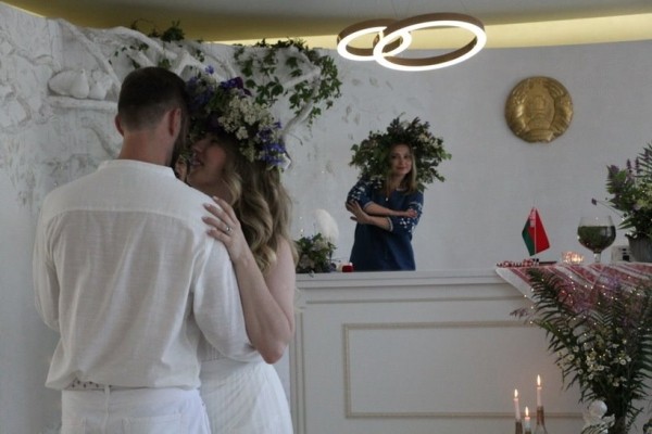 Пара из Минска устроила свадьбу &laquo;в стиле Купалья&raquo;