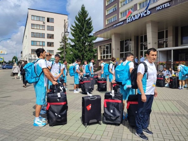 &laquo;Спасибо за организацию Игр стран СНГ&raquo;. Сборную Узбекистана по гандболу тепло встретили в Бресте