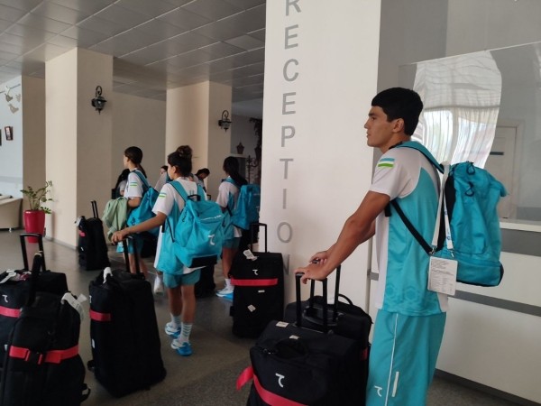 &laquo;Спасибо за организацию Игр стран СНГ&raquo;. Сборную Узбекистана по гандболу тепло встретили в Бресте