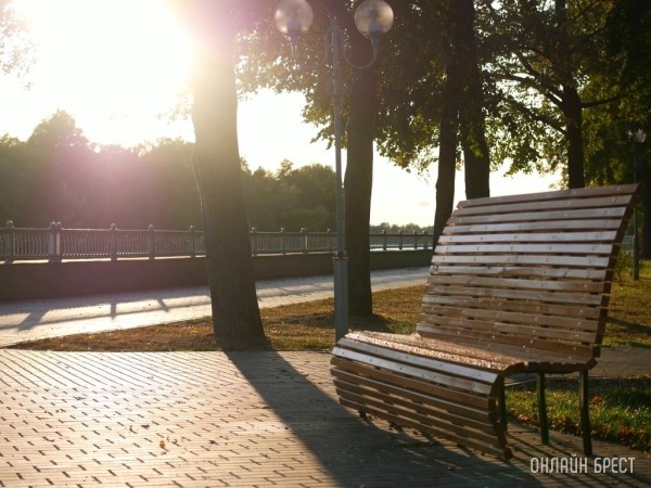 Сентябрь в Беларуси будет теплее обычного, обещает синоптик Рябов