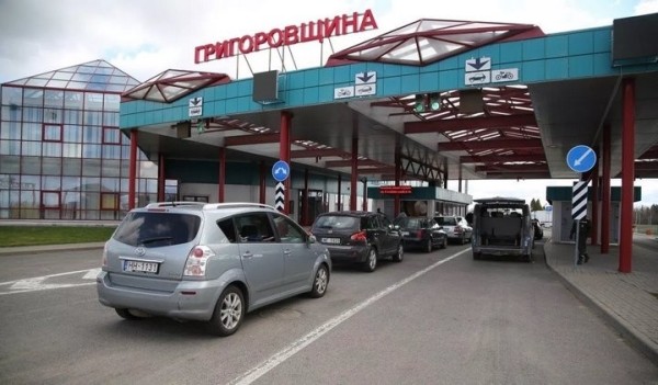 Латвия запретила въезд автомобилям с номерами РФ, в том числе через Беларусь