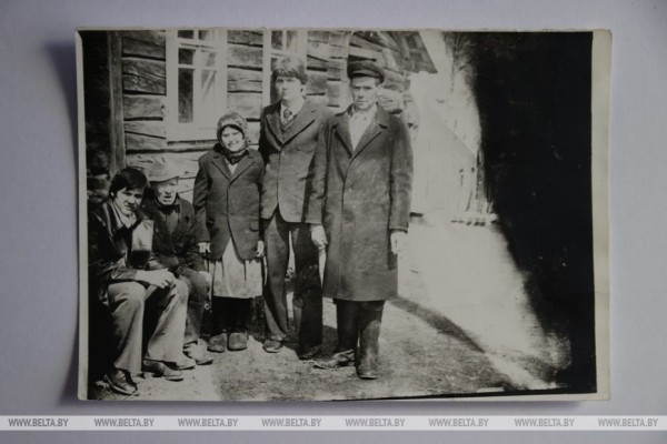 На реку - только с пропуском. История семьи, чьи родные до 1939 года жили по разные стороны границы На реку - только с пропуском. История семьи, чьи родные до 1939 года жили по разные стороны границы