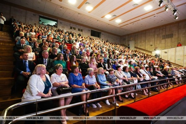 В Бресте чествовали лучших педагогов области
