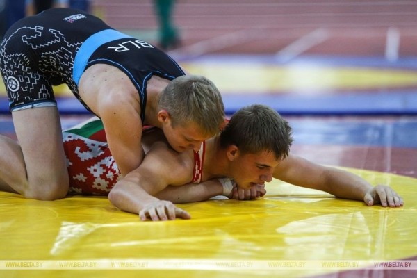Около 300 юных борцов из Беларуси и России соберет в Бресте турнир памяти Владимира Карвата
