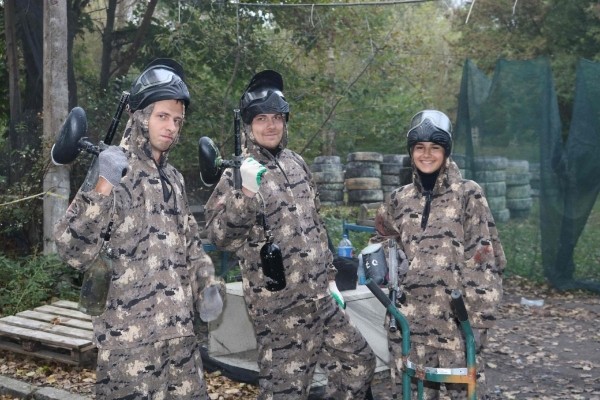 Сотрудники таможенного поста «Козловичи» провели товарищеские игры в пейнтбол