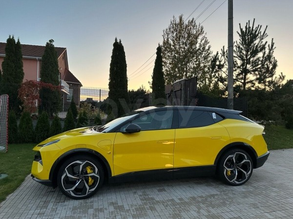 Лучшая модель Lotus на деньги Geely — вот сколько она стоит в Беларуси