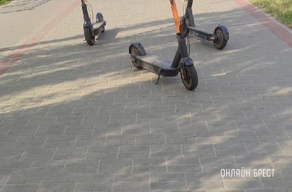 В Бресте мужчина украл  прокатный электросамокат. Что было дальше?