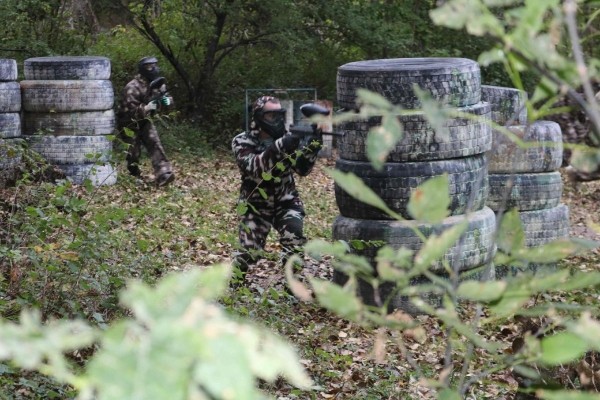 Сотрудники таможенного поста «Козловичи» провели товарищеские игры в пейнтбол