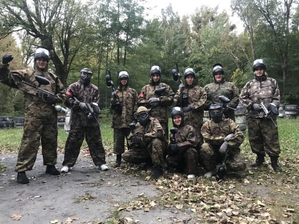 Сотрудники таможенного поста «Козловичи» провели товарищеские игры в пейнтбол