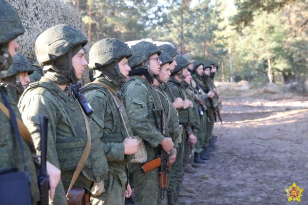 На полигоне «Брестский» проходит тактическое учение с одним из подразделений 115-го зенитного ракетного полка