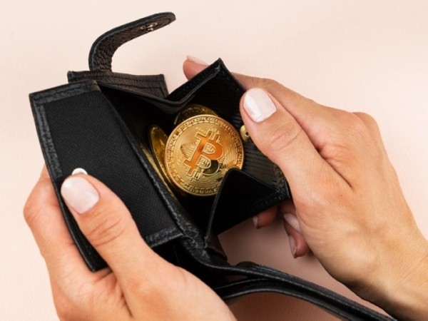 В 2025 с доходов по криптовалюте придется платить налоги: какие еще изменения готовят в МНС