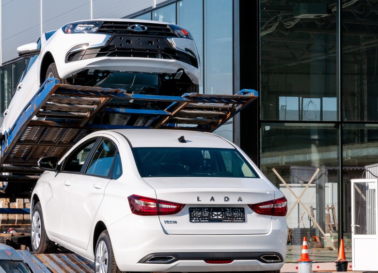 «Фальстарт» АВТОВАЗа, очередная волна новых «китайцев» и депутатские «хотелки»: итоги недели «Фальстарт» АВТОВАЗа, очередная волна новых «китайцев» и депутатские «хотелки»: итоги недели