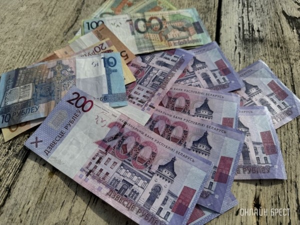 Появились вакансии с зарплатой до 6000 рублей. Кого ищут?