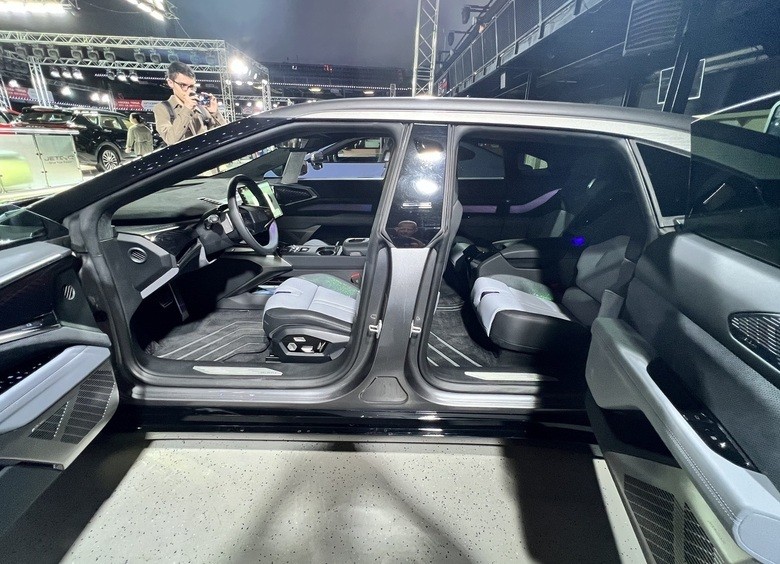 Лавка, а не супермаркет: когда китайские авто станут лучше японских и корейских Лавка, а не супермаркет: когда китайские авто станут лучше японских и корейских