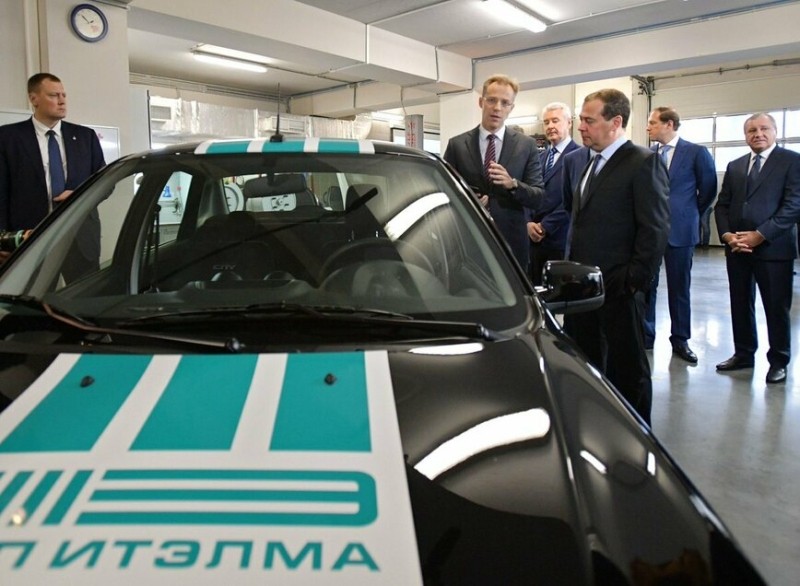 LADA Vesta со старыми-новыми опциями: праздник со слезами на глазах LADA Vesta со старыми-новыми опциями: праздник со слезами на глазах