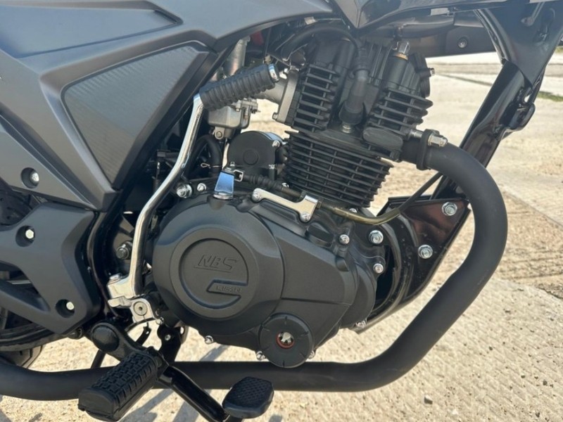 Шустрый озорной гуляка: пополнение в&nbsp;классе мотоциклов для города